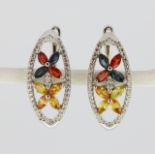 A pair of 925 silver earrings set with fancy colour sapphires and white stones, L. 2.5cm.