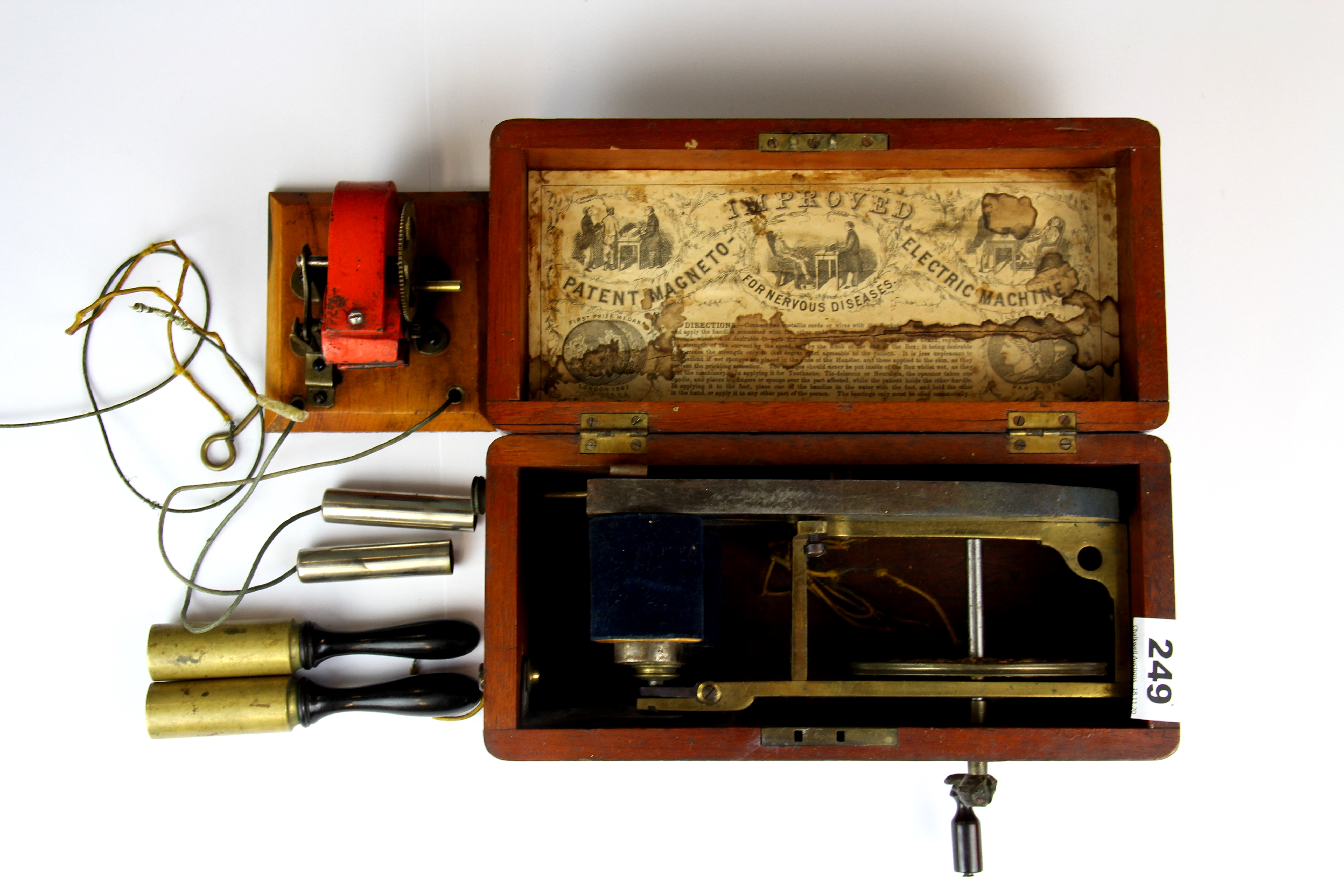 A mahogany cased Walters ELEC.MFG.Co Ltd London voltmeter, 21 x 21 x 9cm. - Image 3 of 3