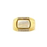 A gentleman's 9ct yellow gold mother of pear and diamond set signet ring, (U).