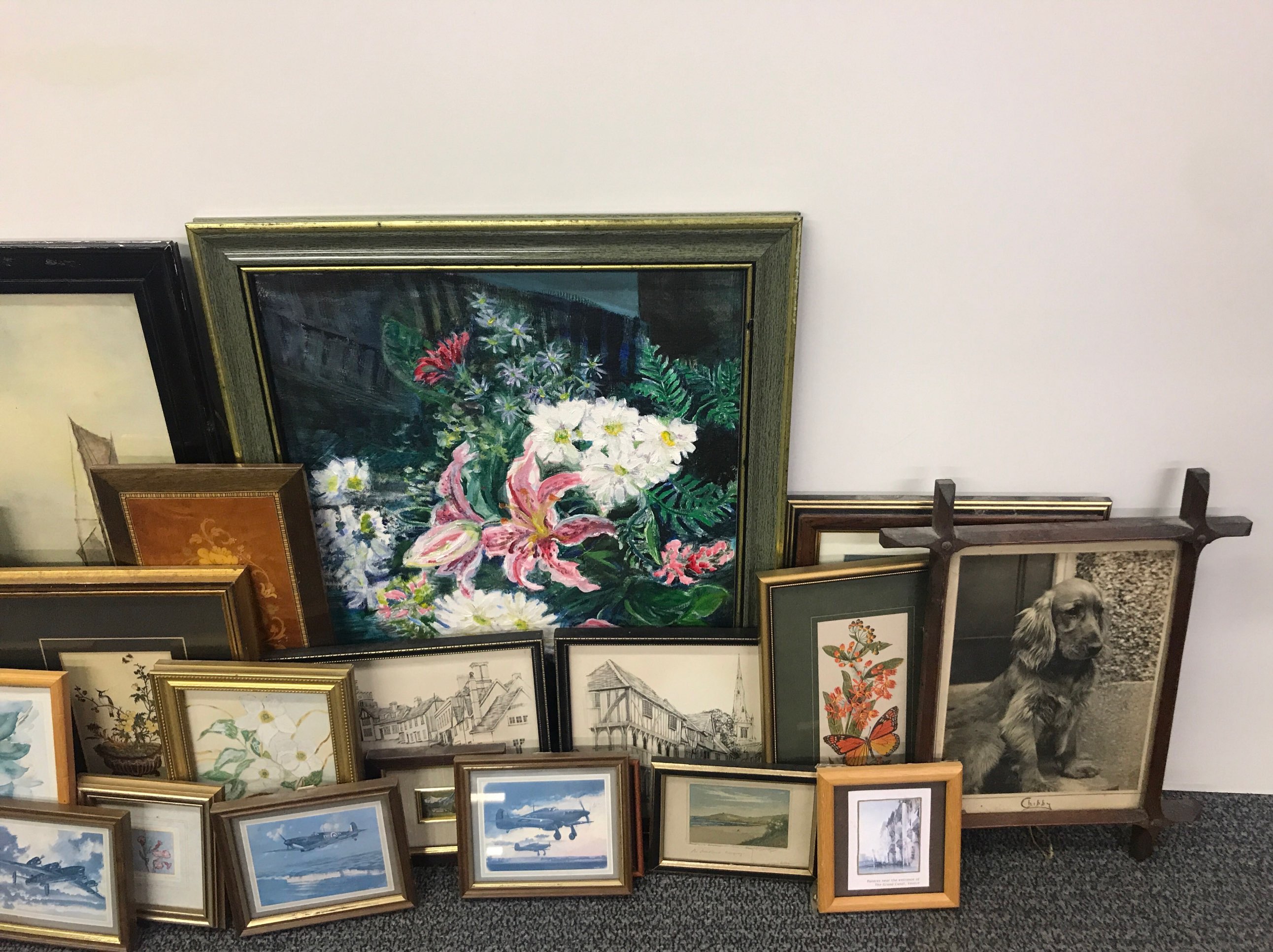 A quantity of mixed good painting and prints. - Image 5 of 5