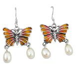 A pair of 925 silver enamelled butterfly shaped drop earrings set with pearls, L. 3.58cm.