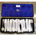 A cased set of twelve hallmarked Old English pattern silver teaspoons, London 1902,