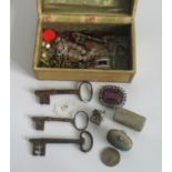 A small mixed lot of costume jewellery, together with two trinket boxes,