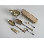 A small mixed quantity of hallmarked silver items, to include: two serving spoon, London 1771,