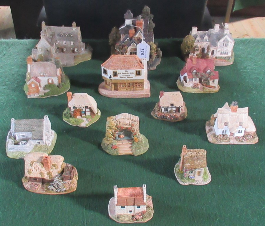 A collection of fourteen Lilliput Lane C - Image 2 of 2