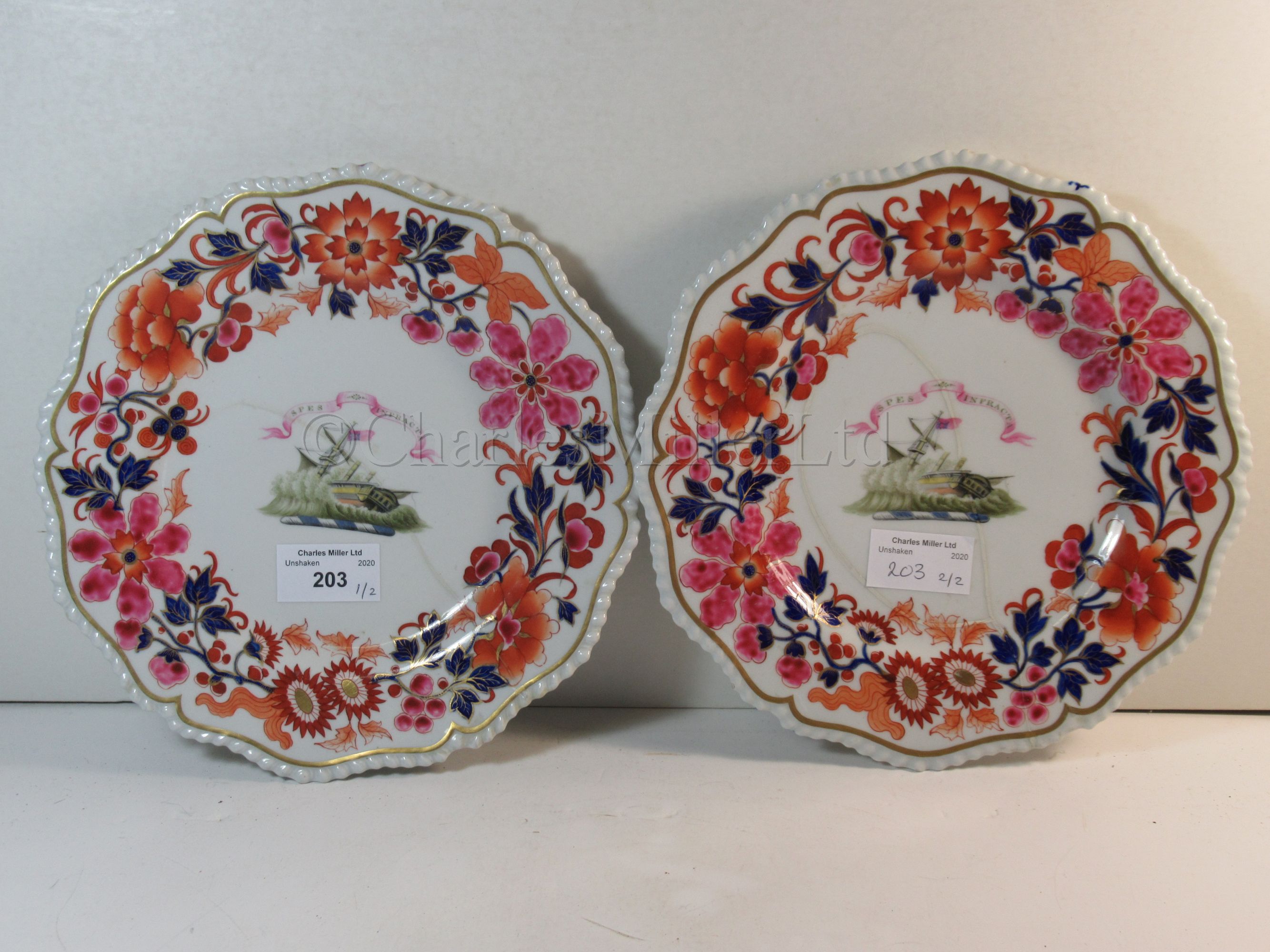 A PAIR OF ARMORIAL PLATES FOR THE DICK-CONYNGHAM FAMILY, BY FLIGHT, BARR & BARR, WORCESTER, CIRCA - Image 2 of 10