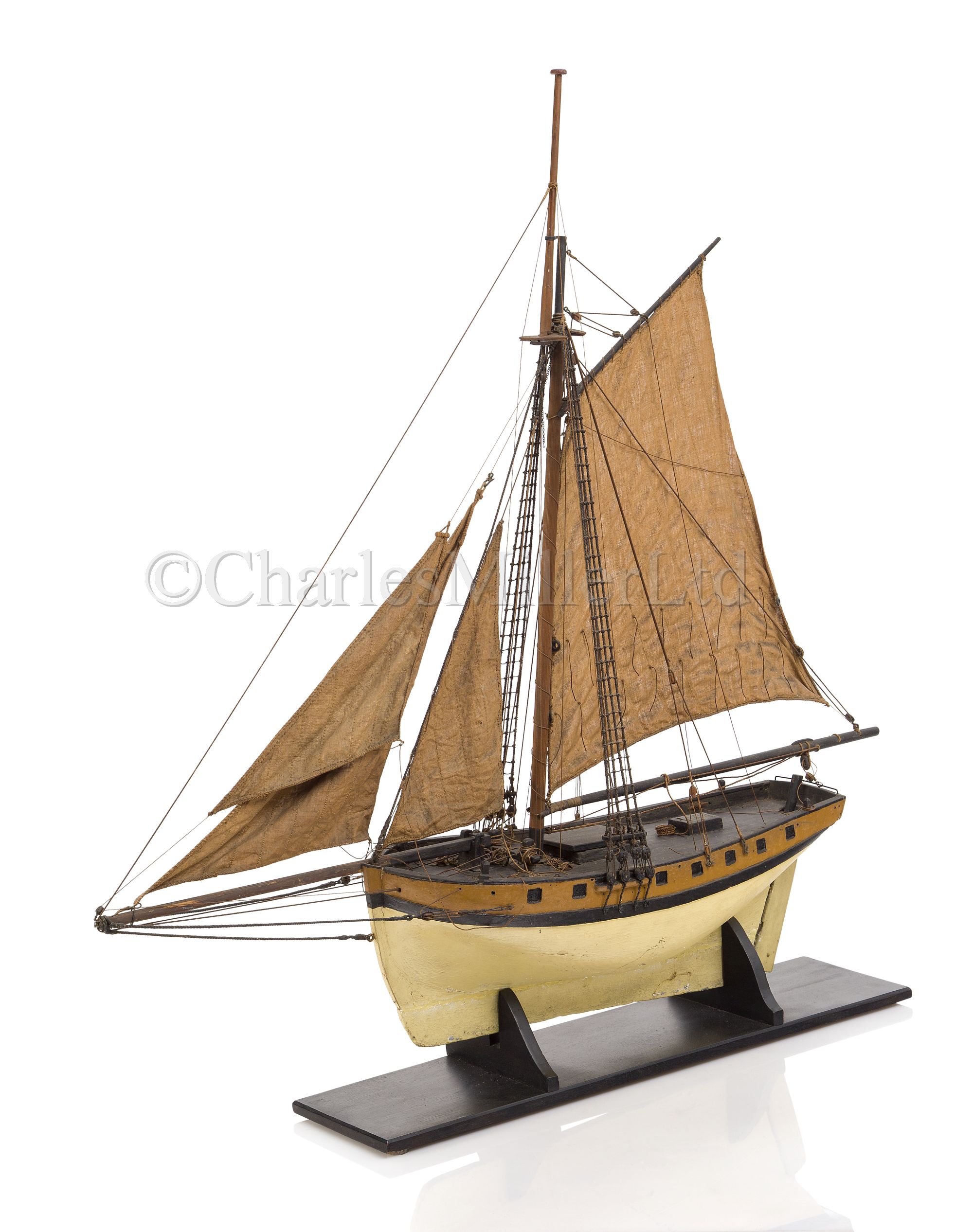 AN ATTRACTIVE LATE 18TH/EARLY 19TH CENTURY SAILING MODEL OF A CUTTER