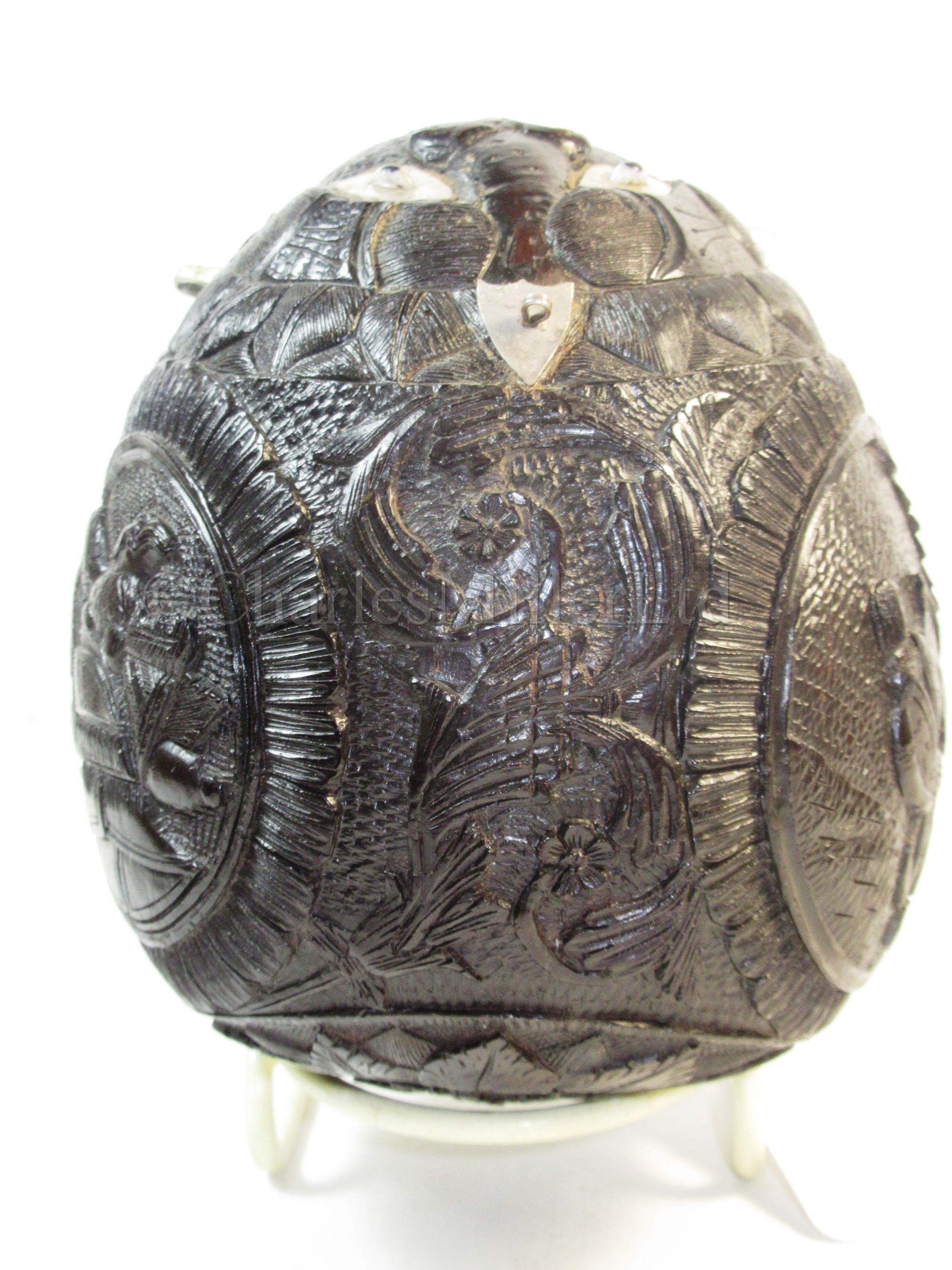 A 19TH CENTURY FRENCH CARVED COCONUT BUGBEAR - Image 4 of 7