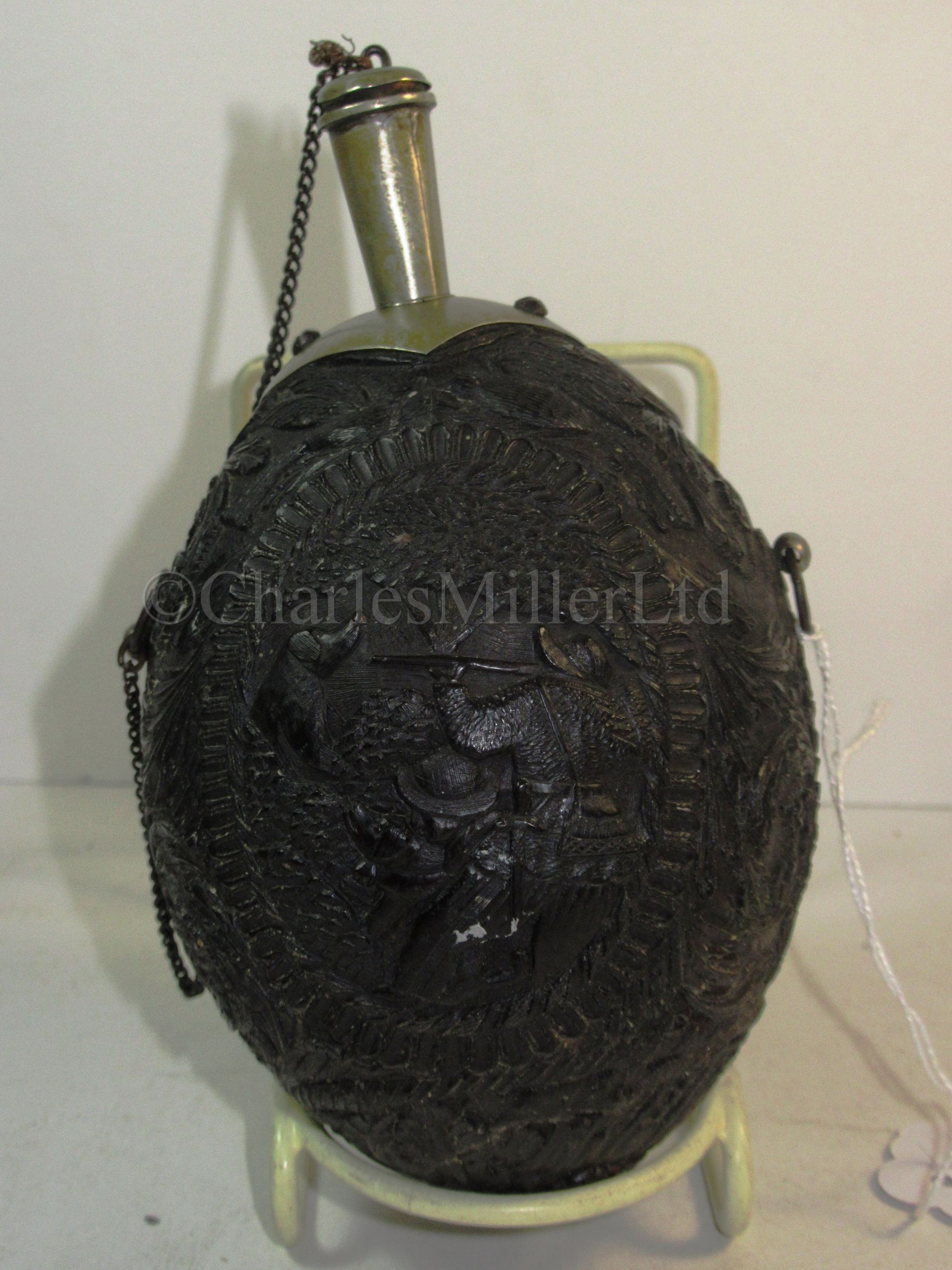 A 19TH CENTURY CARVED COCONUT BUGBEAR - Image 2 of 8