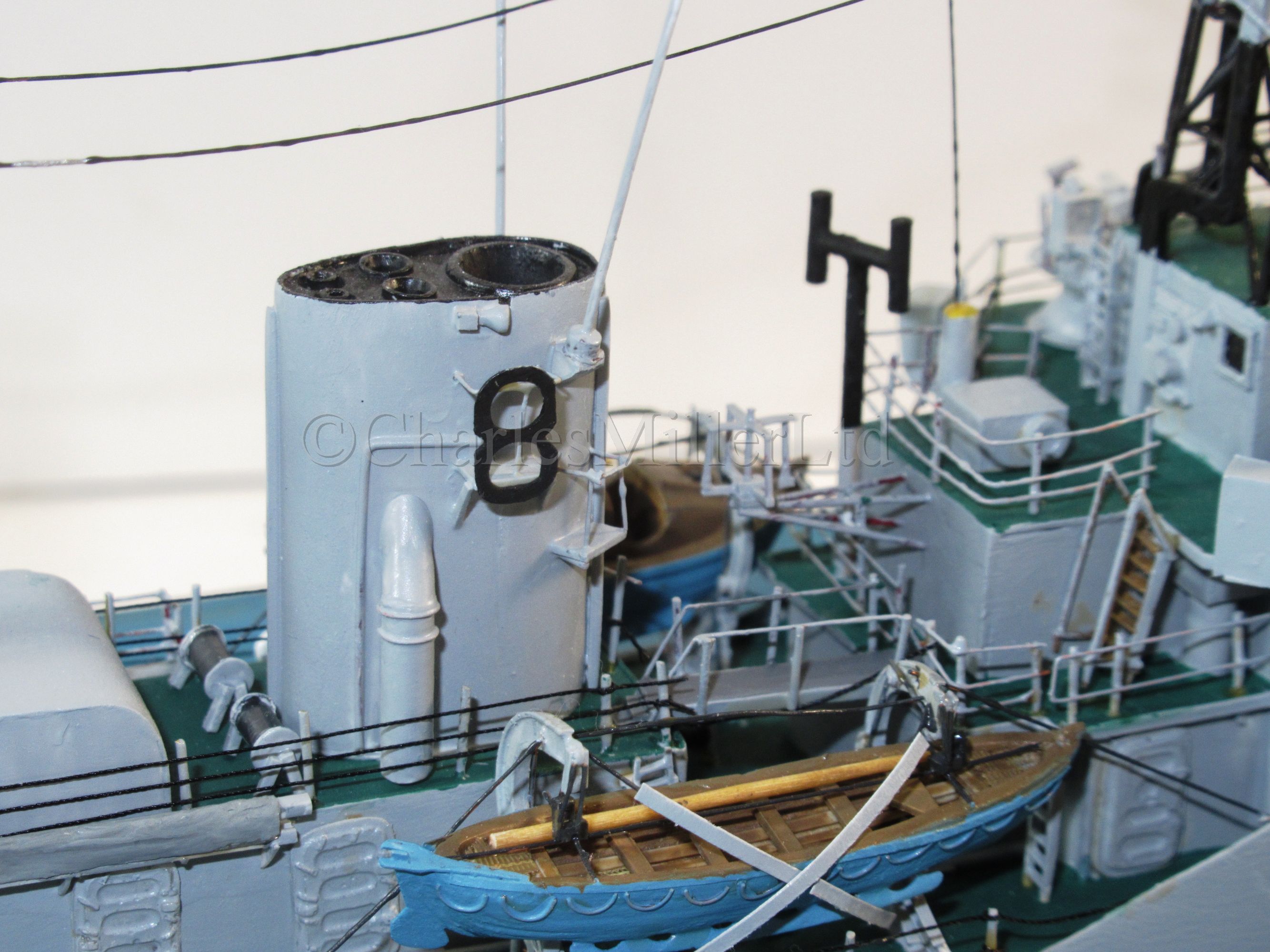 A 1:192 WATERLINE MODEL FOR THE TYPE 14 BLACKWOOD CLASS FRIGATE HMS GRAFTON (F51), AS FITTED IN - Image 5 of 14