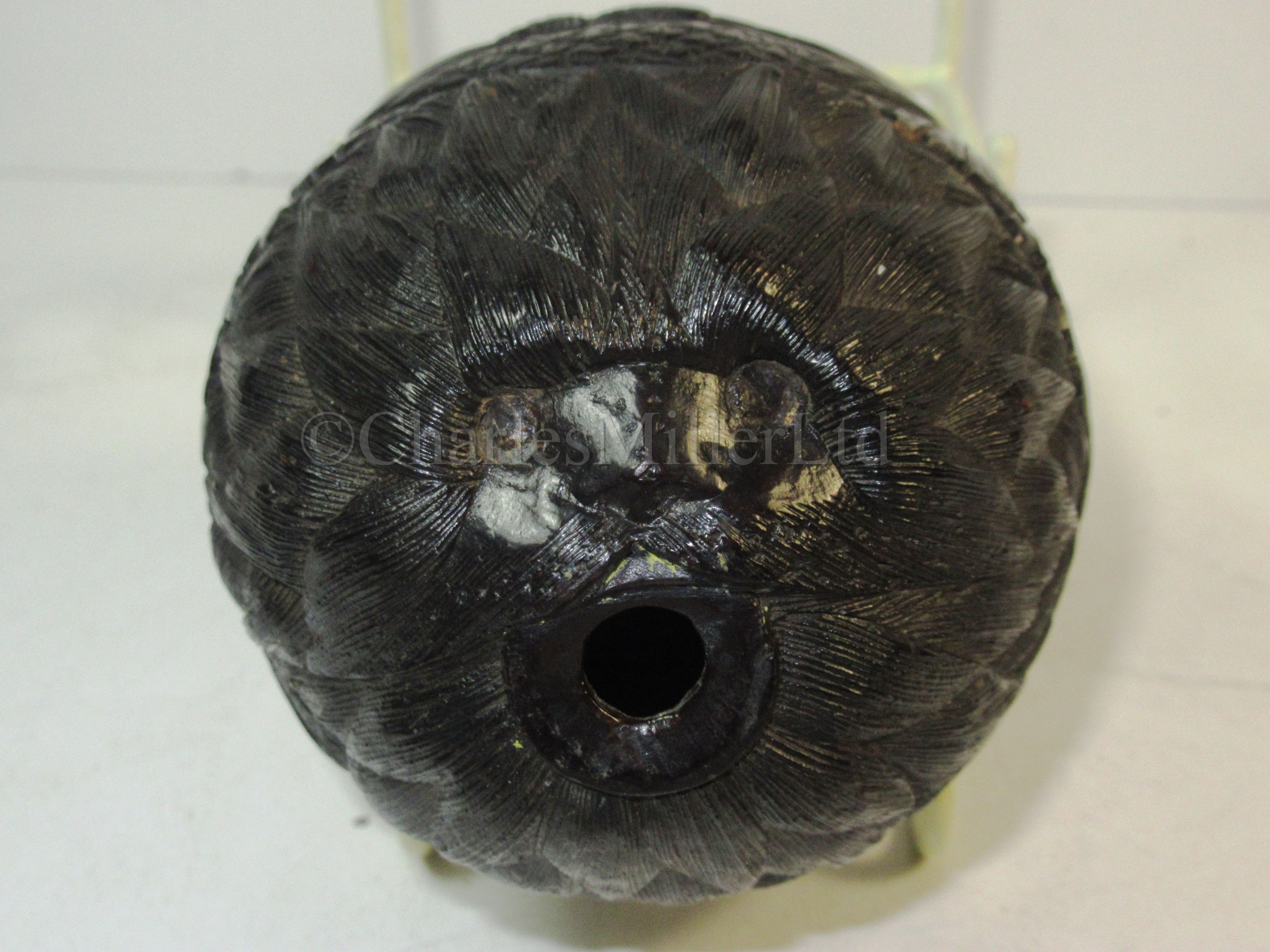 A 19TH CENTURY CARVED COCONUT BUGBEAR - Image 8 of 8