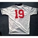 Paul Gascoigne Italia 1990 replica full sized Shirt England Signed. Good Condition. All autographs
