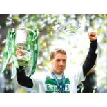 Kris Commons Celtic Signed 16 x 12 inch football photo. Good Condition. All autographs are genuine