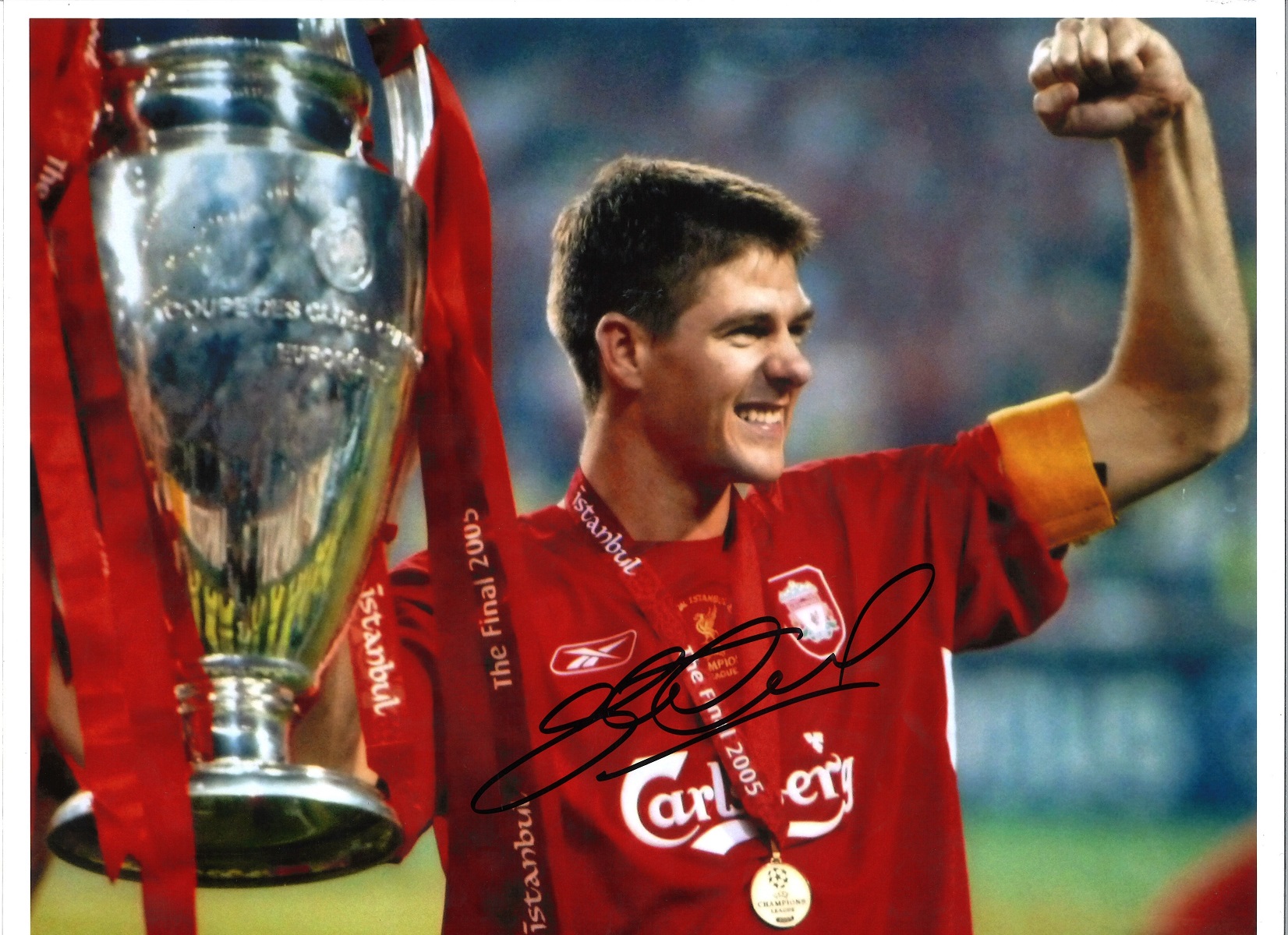Steven Gerrard Liverpool Signed 16 x 12 inch football photo. Good Condition. All autographs are