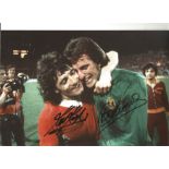 Kevin Keegan and Ray Clemence Liverpool Signed 12 x 8 inch football photo. Good Condition. All