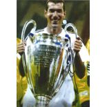 Zinedine Zidane Real Madrid Real Madrid Signed 12 x 8 inch football photo. Good Condition. All