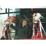 Tony Adams Arsenal Signed 10 x 8 inch football photo. Good Condition. All autographs are genuine