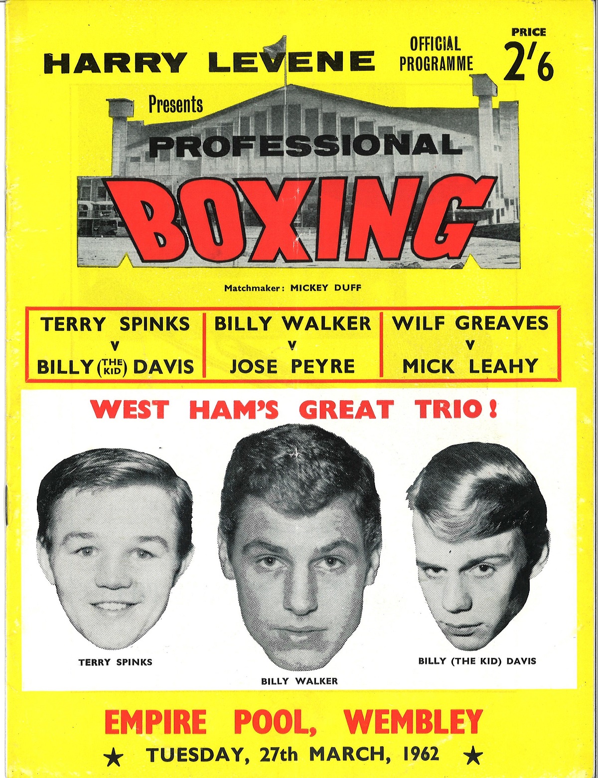 Boxing collection 16 vintage programmes includes World, European and British title fights dating - Image 3 of 3