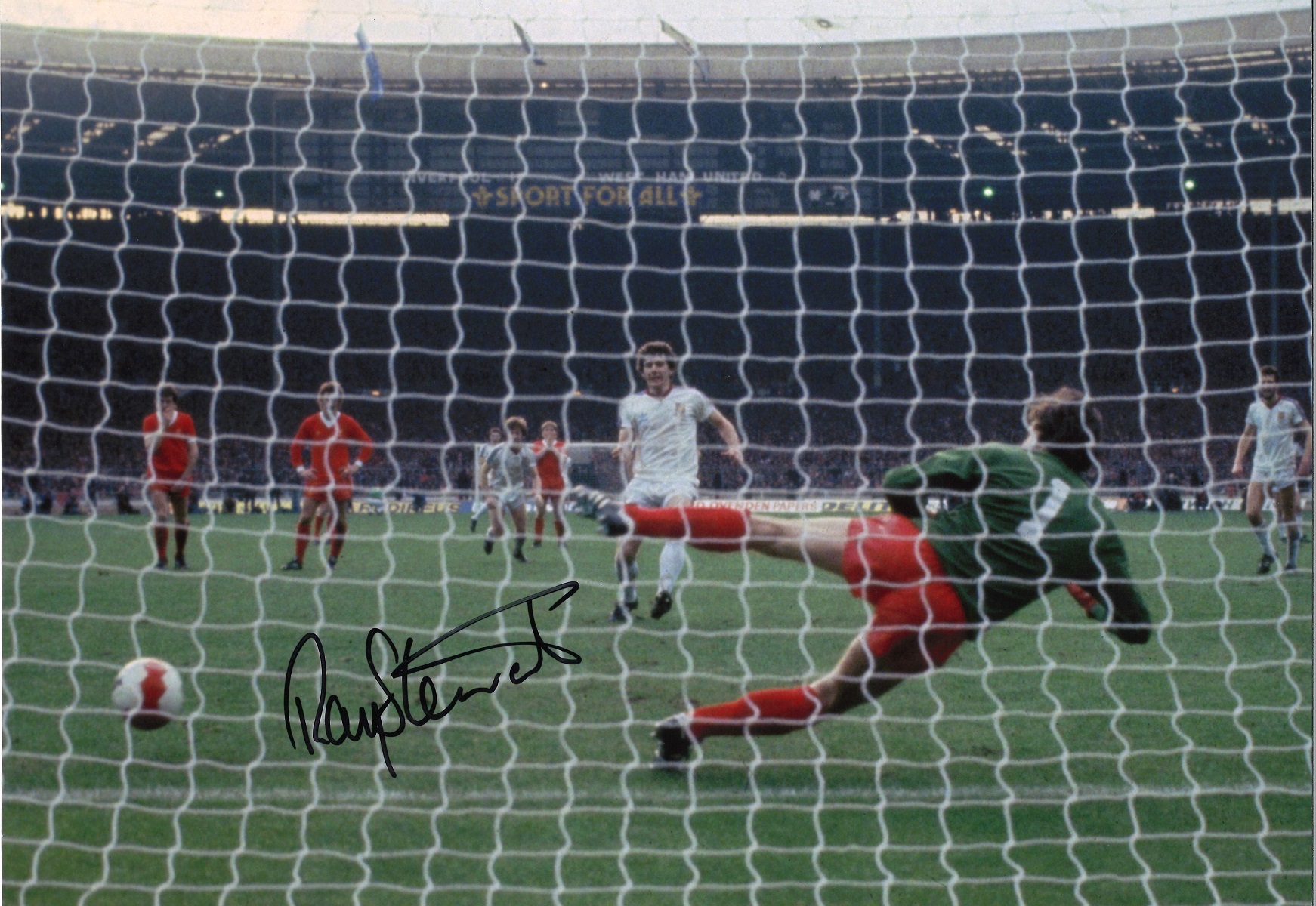 Football Ray Stewart 14x12 signed colour photo pictured scoring a penalty for West Ham against