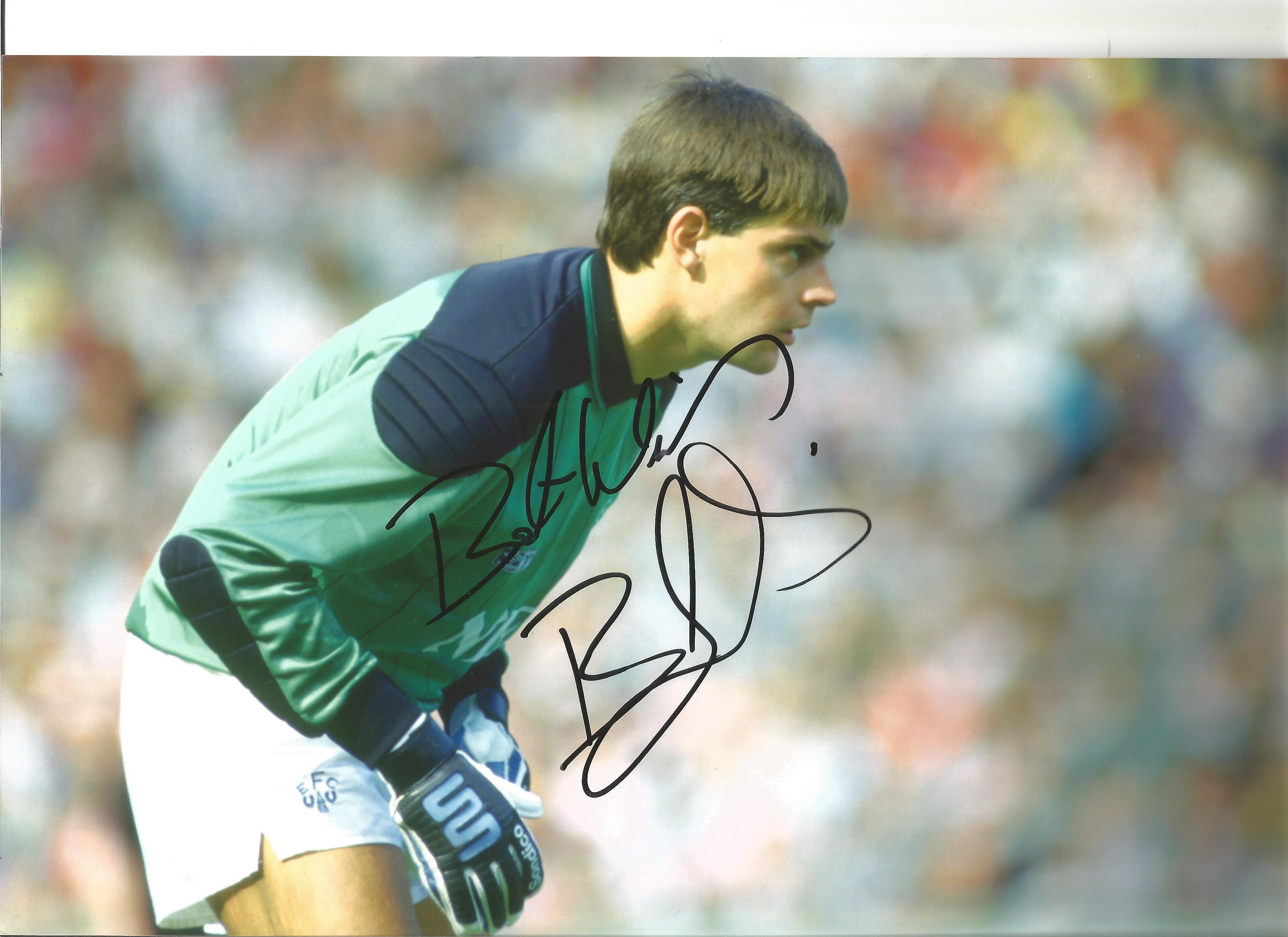 Bobby Mimms Everton Signed 12 x 8 inch football photo. Supplied from stock of www.sportsignings.