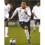 Aaron Lennon Signed England 8x10 football photo. Good Condition. All autographs are genuine hand