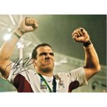 Martin Johnson Signed 16 x 12 inch rugby photo. Good Condition. All autographs are genuine hand