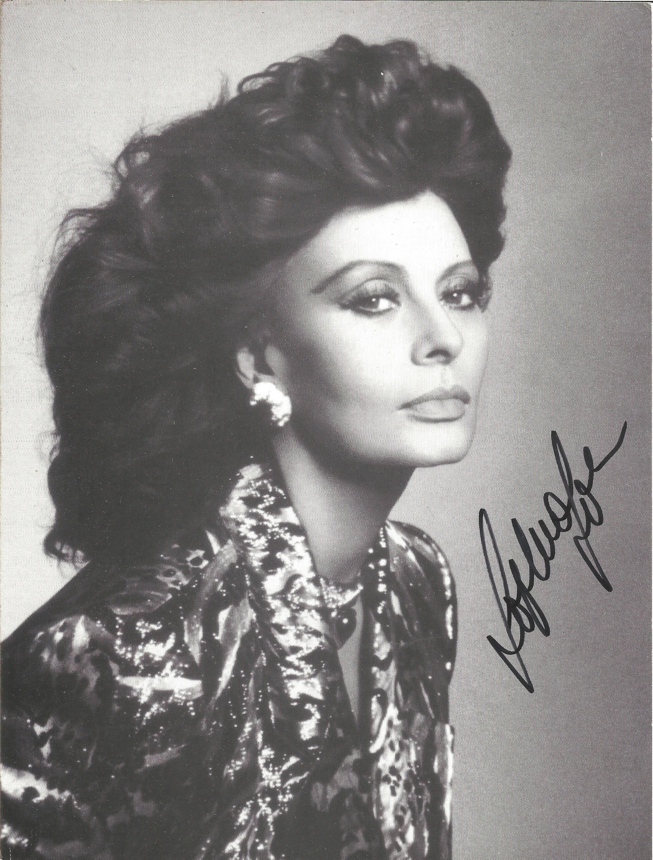 Sophia Loren signed 8 x 6 inch b/w portrait photo. Good Condition. All autographs are genuine hand