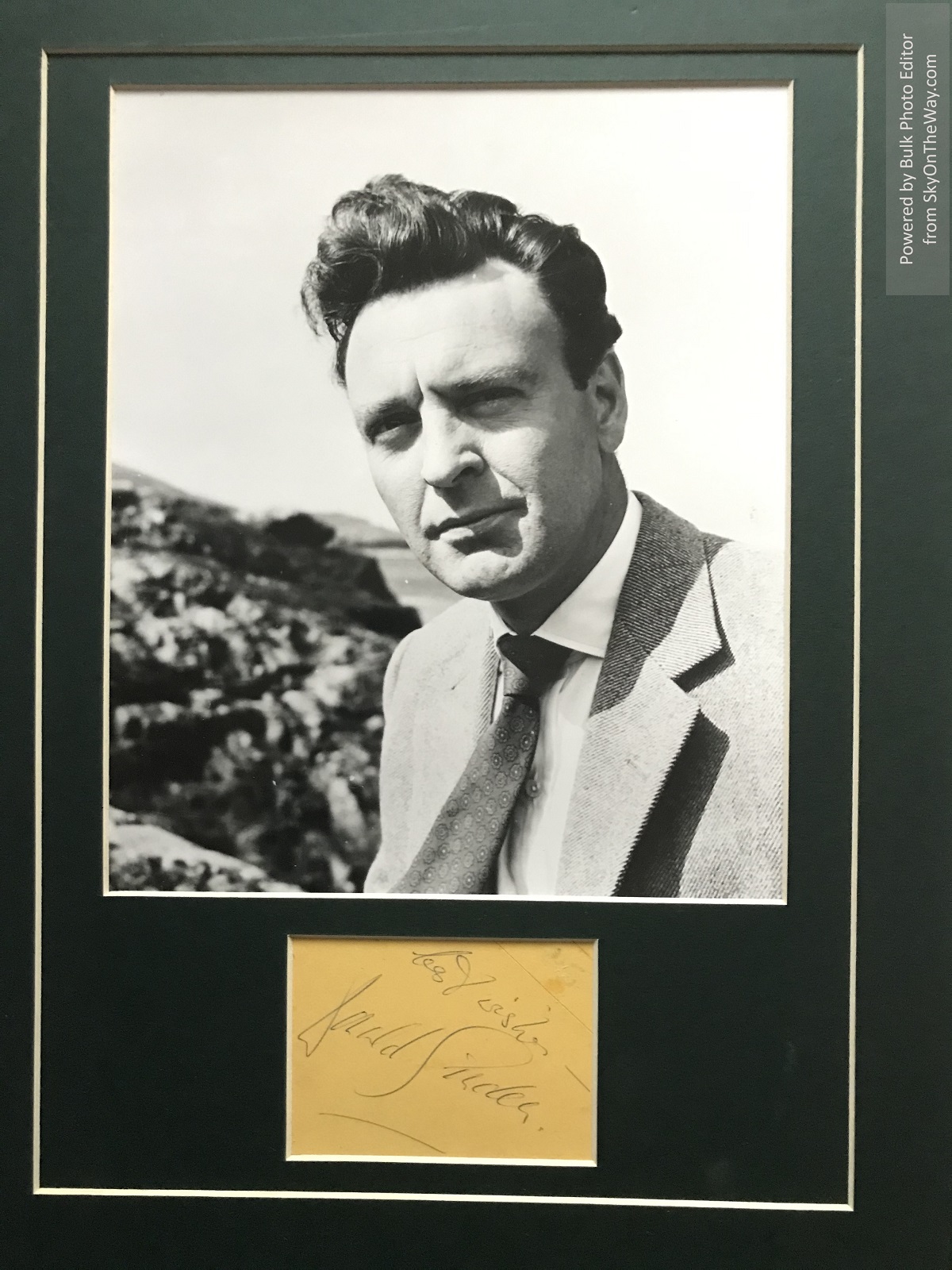 Donald Sinden autograph mounted with b/w portrait photo to an overall 16 x 12 inches. Sir Donald