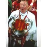 Alex Ferguson Man United Signed 12 x 8 inch football photo. Good Condition. All autographs are