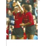 Rugby Union Gareth Thomas 10x8 Signed Colour Photo Pictured Celebrating While Playing For Wales.