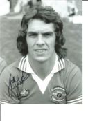 Football Joe Jordan 10x8 Signed Black And White Photo Pictured In Manchester United Kit. Good