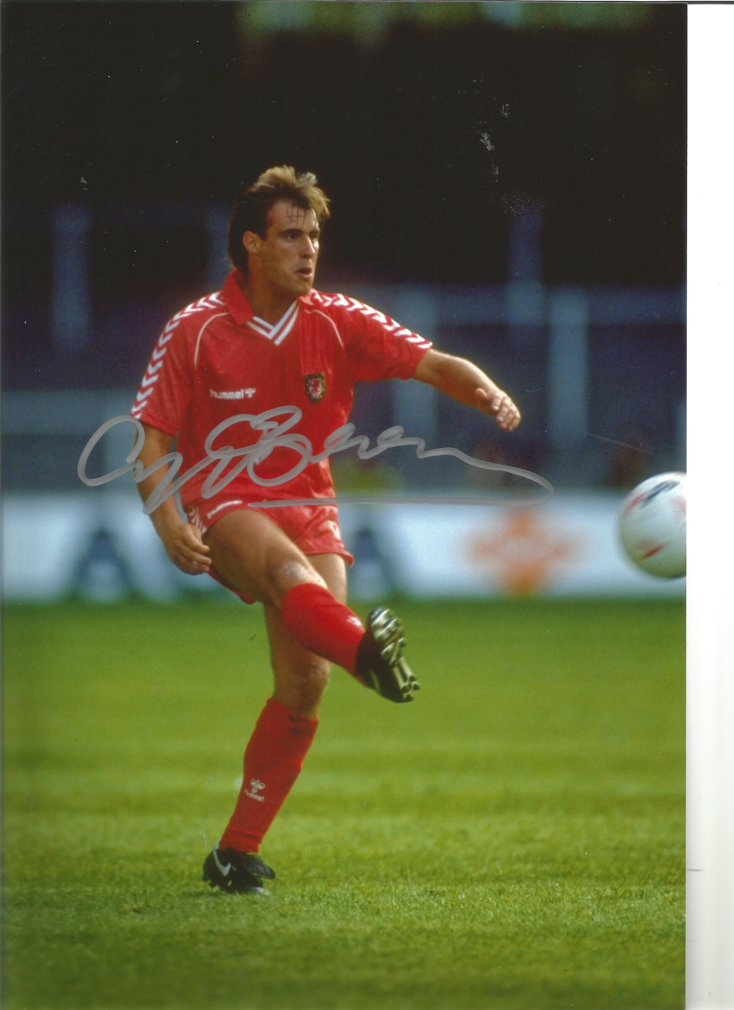 Football Ron Clayton Blackmore 10x8 Signed Colour Photo Pictured During His Playing Days With Man