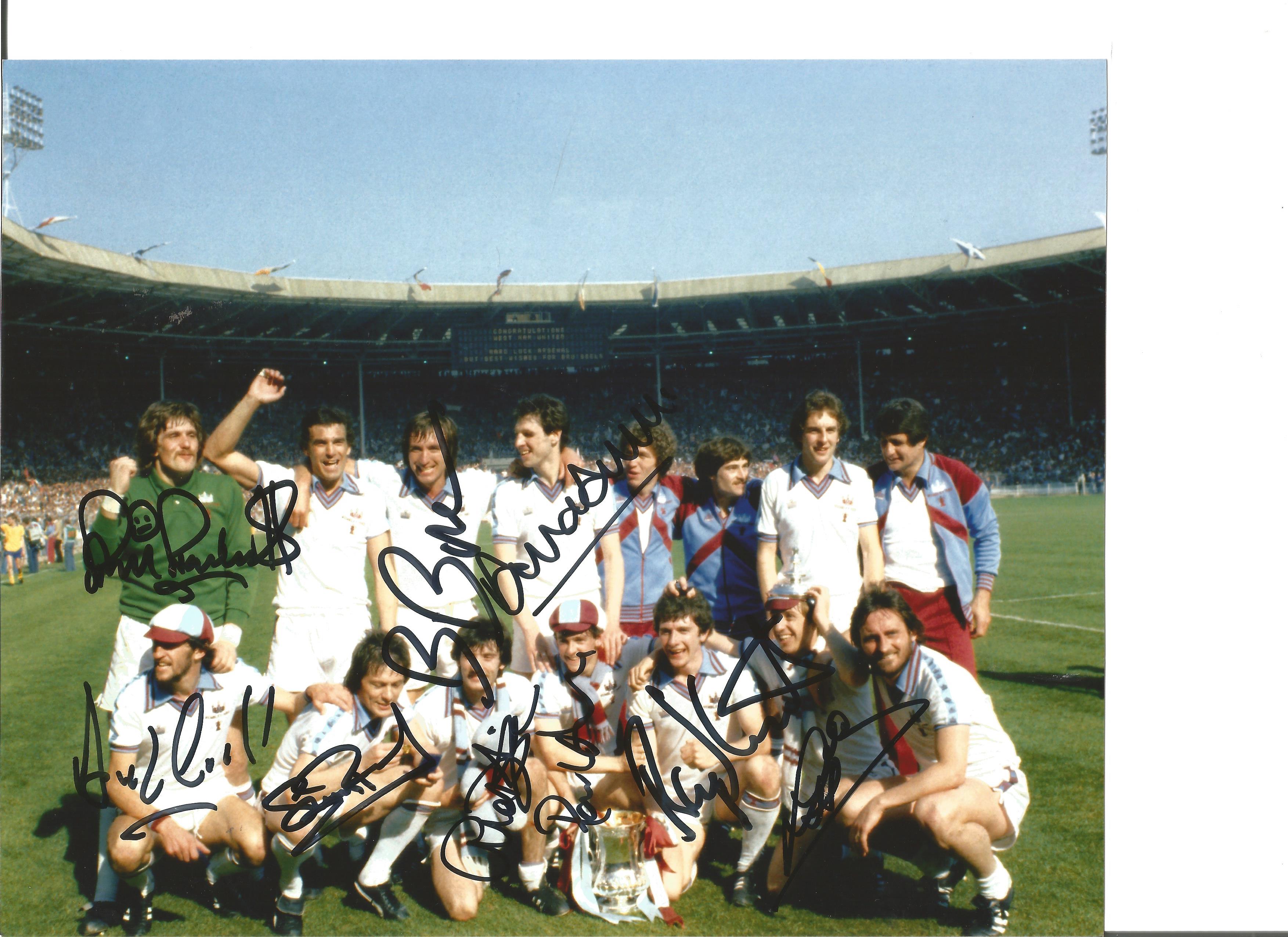 Football West Ham 1980 FA Cup 10x8 Colour Photo Signed By 9 Of The Hammers Winning Side Includes