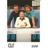 Bill Beaumont signed 6x4 colour photo. Good Condition. All autographs are genuine hand signed and