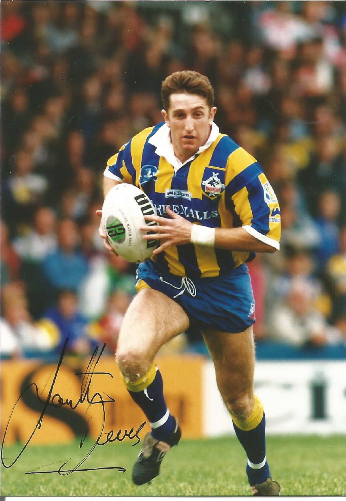 Jonathan Davies signed 6x4 colour photo. Good Condition. All autographs are genuine hand signed