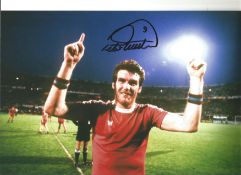 Aston Villa Peter Withe Signed 12 x 8 inch football photo. Supplied from stock of www.