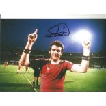 Aston Villa Peter Withe Signed 12 x 8 inch football photo. Supplied from stock of www.