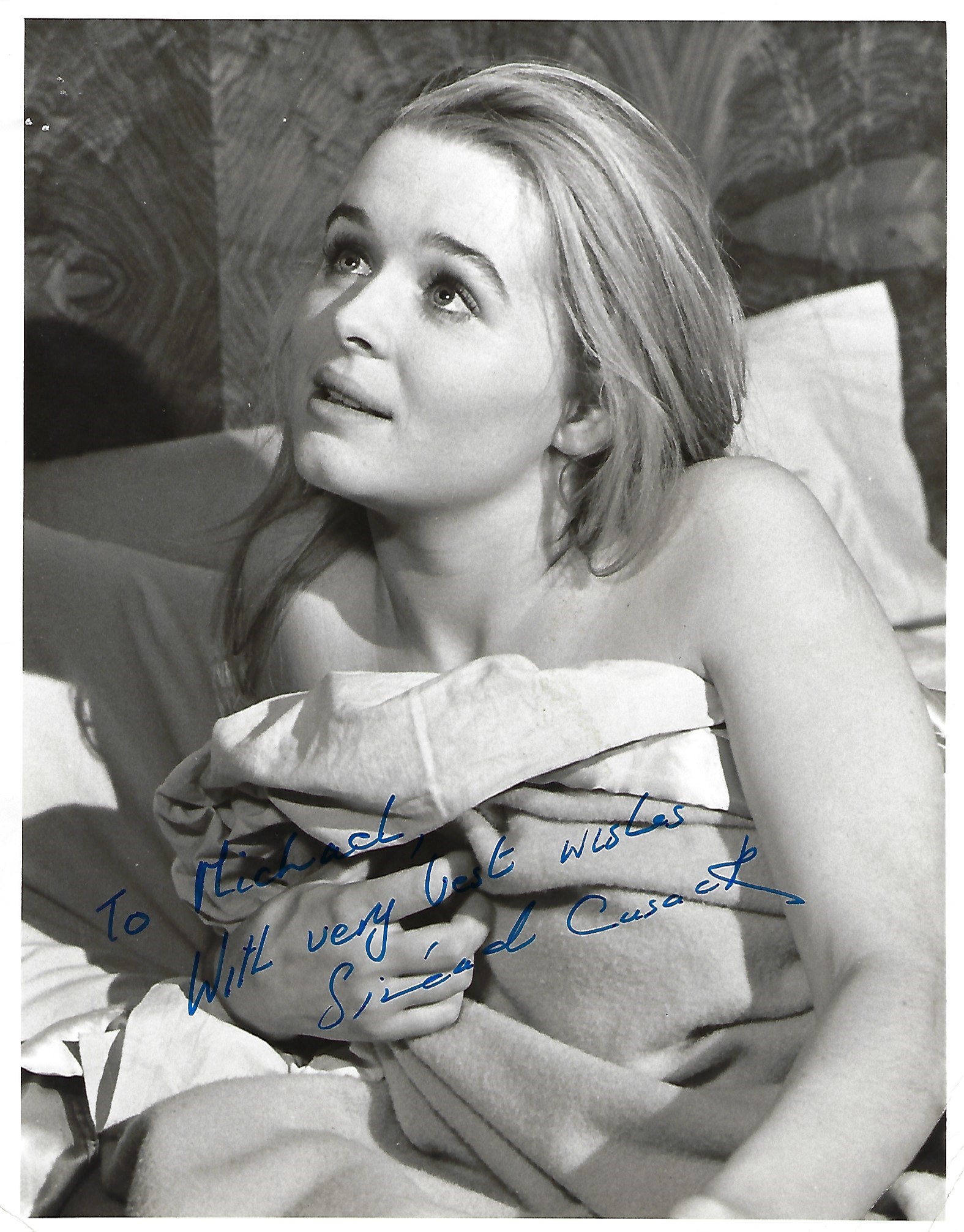 Sinead Cusack Signed photo black and white 10 x 8 inch. From Hoffman. Dedicated To Michael.