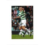 Football Roy Keane signed 16x12 colour photo pictured in action for Celtic. Good Condition. All