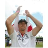 Cricket Kevin Pietersen Signed 10 x 8 inch cricket photo. Good Condition. All signed pieces come