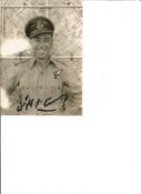 WW2 bomber veteran W/O Harry Kartz 9 Sqd 6 x 8 inch signed photo. Good Condition. All signed