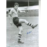 Ted Farmer 1962 Football Autographed 12 X 8 Photo, A Superb Image Depicting The Wolves Centre-