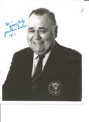 Jonathan Winters signed 10x8 black and white photo. (November 11, 1925 - April 11, 2013) was an