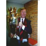 Alex Ferguson Man United Signed 12 x 8 inch football photo. Good Condition. All signed pieces come