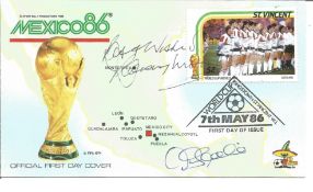 Bobby Moore and David Speedie signed 1986 Word Cup Football Mexico 86 cover. Good Condition. All