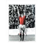 Gordon Hill Signed Manchester United Fa Cup Final 12x16 Photo . Good Condition. All signed pieces