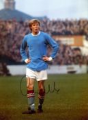 Football Colin Bell signed 16x12 colour photo pictured while playing for Manchester City. Good