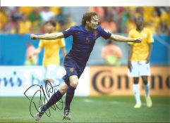 Daley Blind Holland Signed 12 x 8 inch football photo. Good Condition. All signed pieces come with a