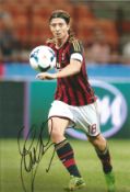 Riccardo Montolivo AC Milan Signed 10 x 8 inch football photo. Good Condition. All signed pieces
