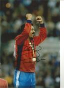 Daley Thompson Athletics Signed 10 x 8 inch sport photo. Good Condition. All signed pieces come with